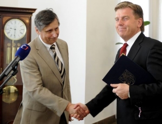 Miloslav Vlček (vpravo) se setkání s Hamasem neúčastnil.